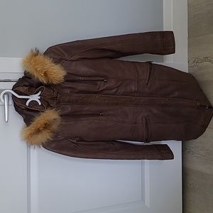Genuine leather 3/4 lenght coat